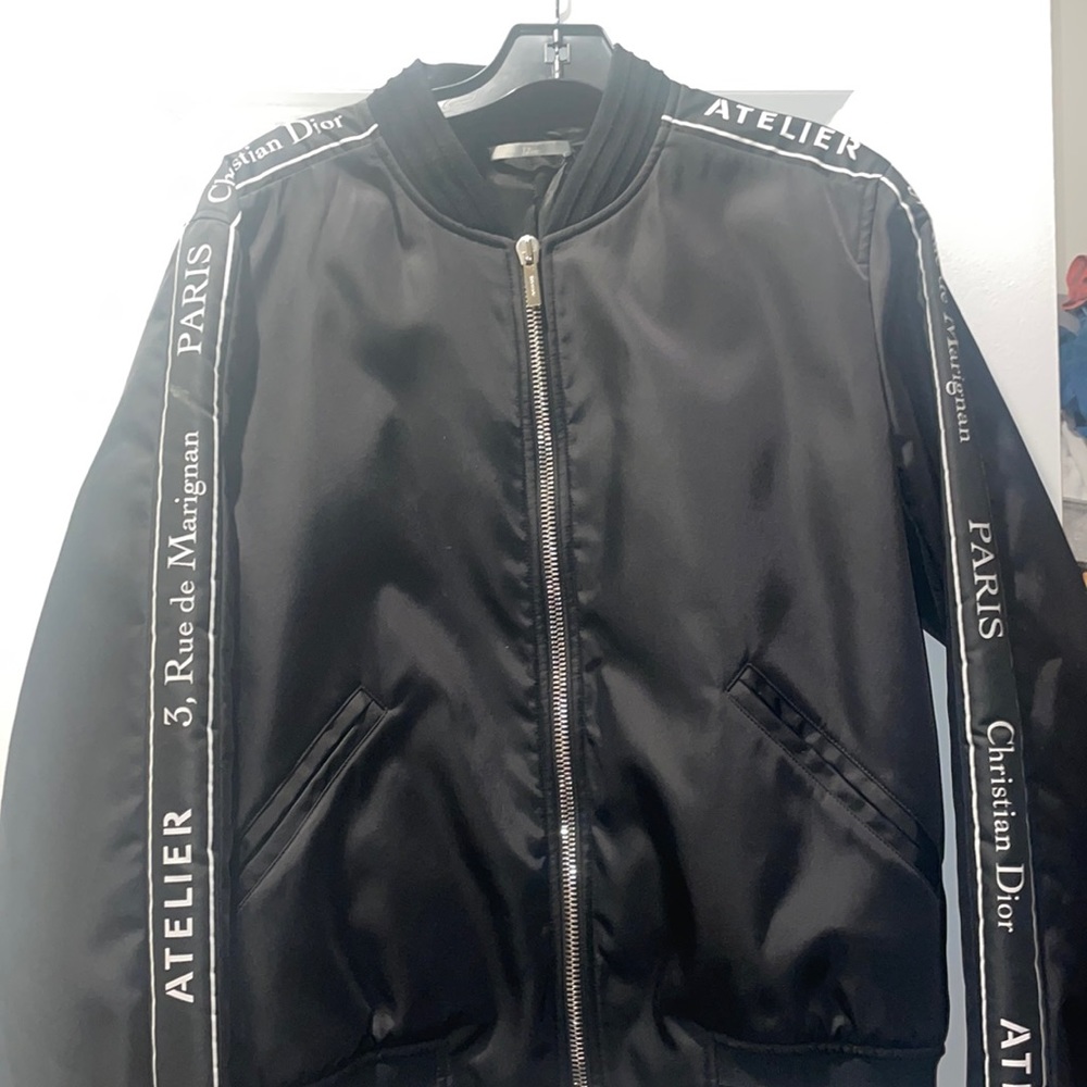 Mens dior bomber jacket size sm/m.